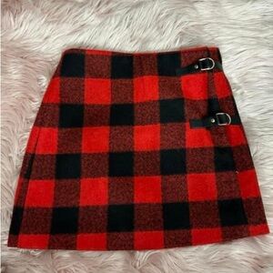 Black and red squared skirt